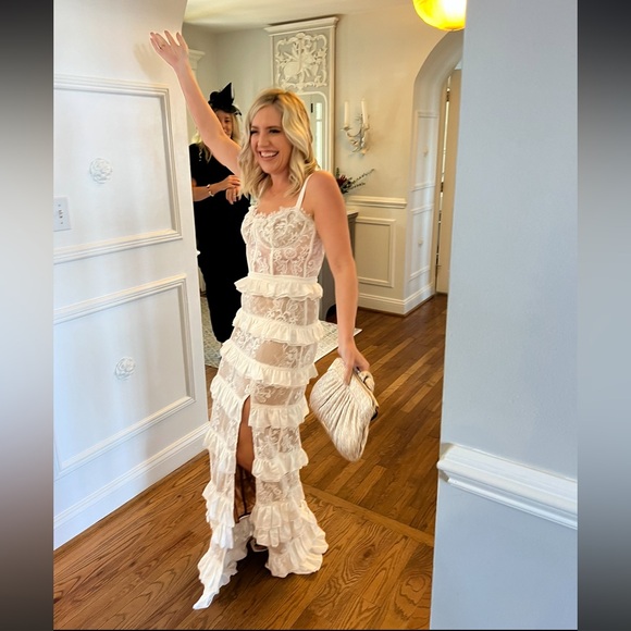 Cassia Dress from V. Chapman - Picture 3 of 8